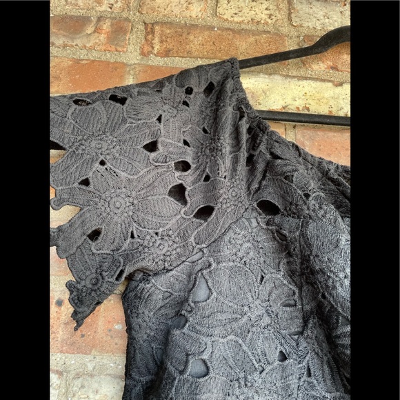 Boohoo Off the Shoulder Lace Skater Dress🖤 - Picture 5 of 10